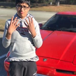 Meet your Posher, Mahad